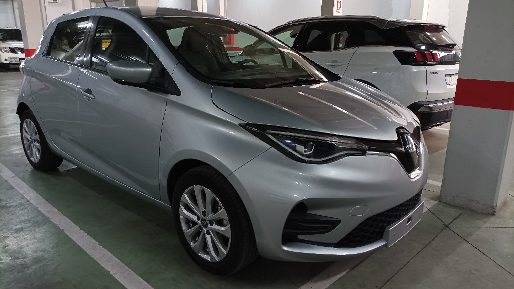 RENAULT ZOE 51KW Experience